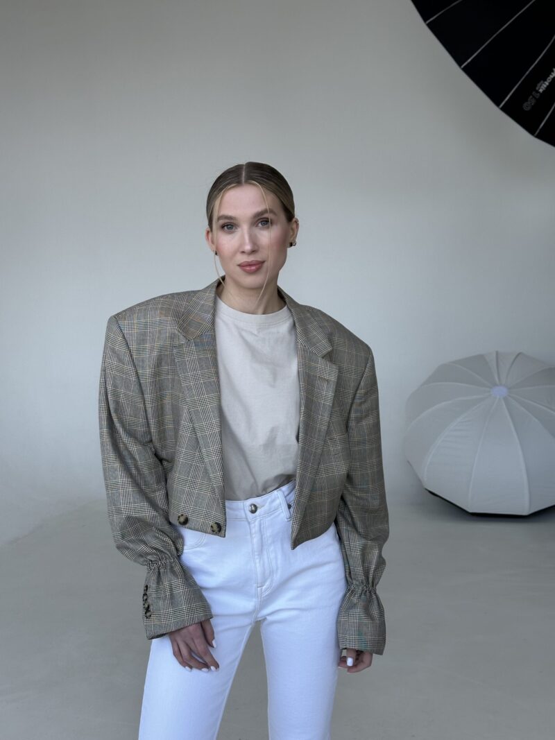 MINI JEDWABNO WEŁNIANA MARYNARKA W JASNĄ KRATĘ