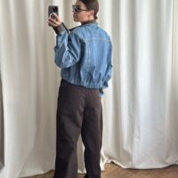 KURTKA JEANSOWA ZE SKÓRZANYM KOŁNIERZEM ORAZ MANKIETAMI no4