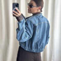 KURTKA JEANSOWA ZE SKÓRZANYM KOŁNIERZEM ORAZ MANKIETAMI no4