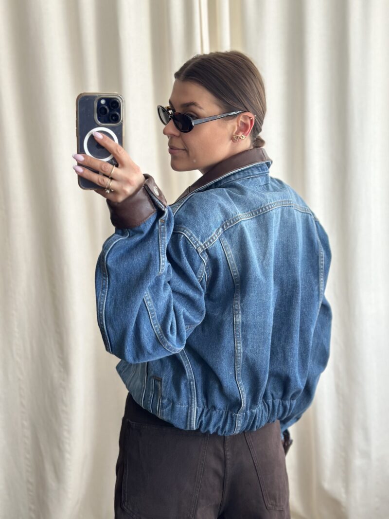 KURTKA JEANSOWA ZE SKÓRZANYM KOŁNIERZEM ORAZ MANKIETAMI no3