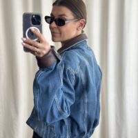 KURTKA JEANSOWA ZE SKÓRZANYM KOŁNIERZEM ORAZ MANKIETAMI no3