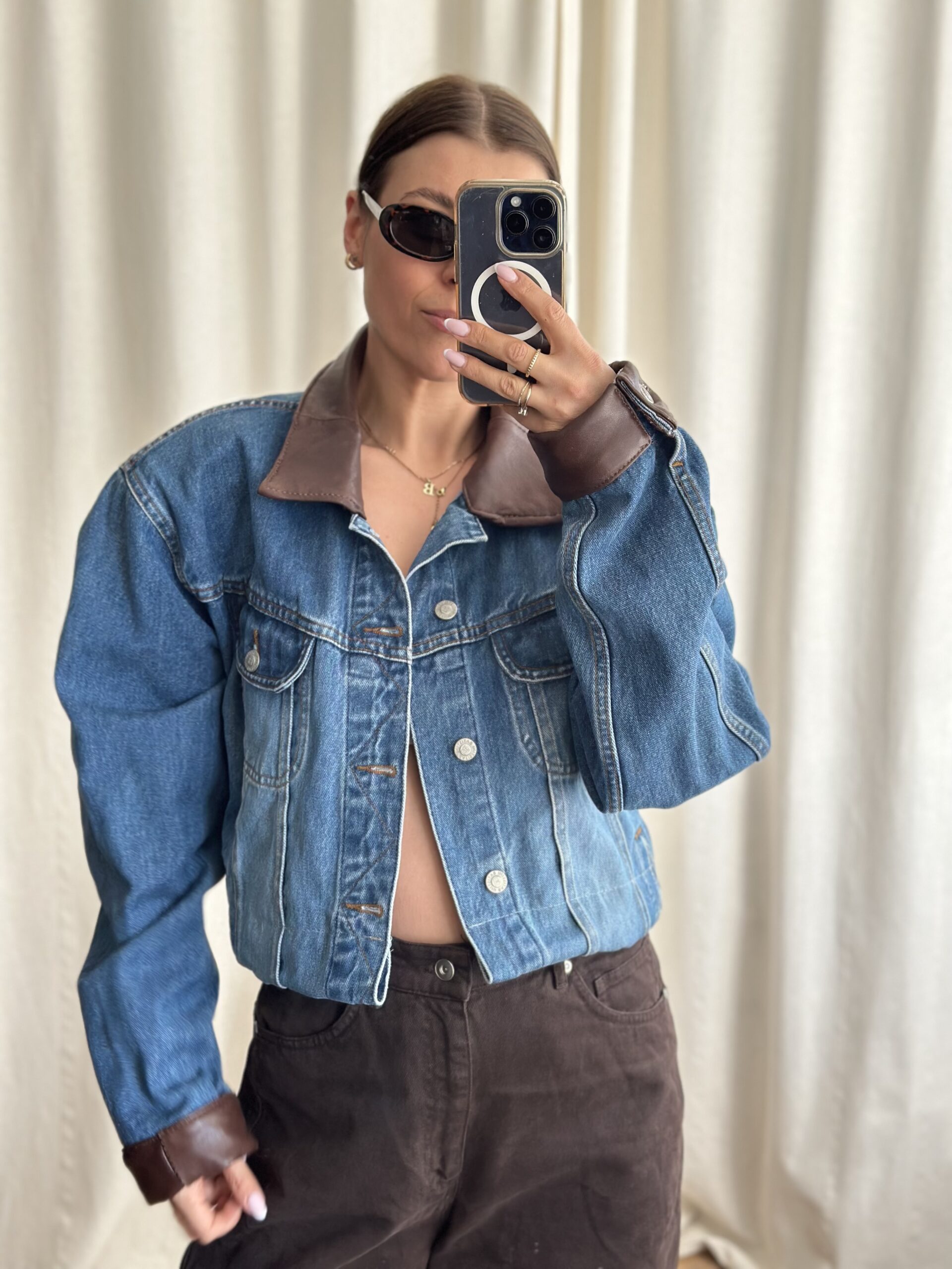 KURTKA JEANSOWA ZE SKÓRZANYM KOŁNIERZEM ORAZ MANKIETAMI no3