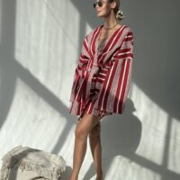 KRÓTKIE KIMONO W CZERWONE PASY