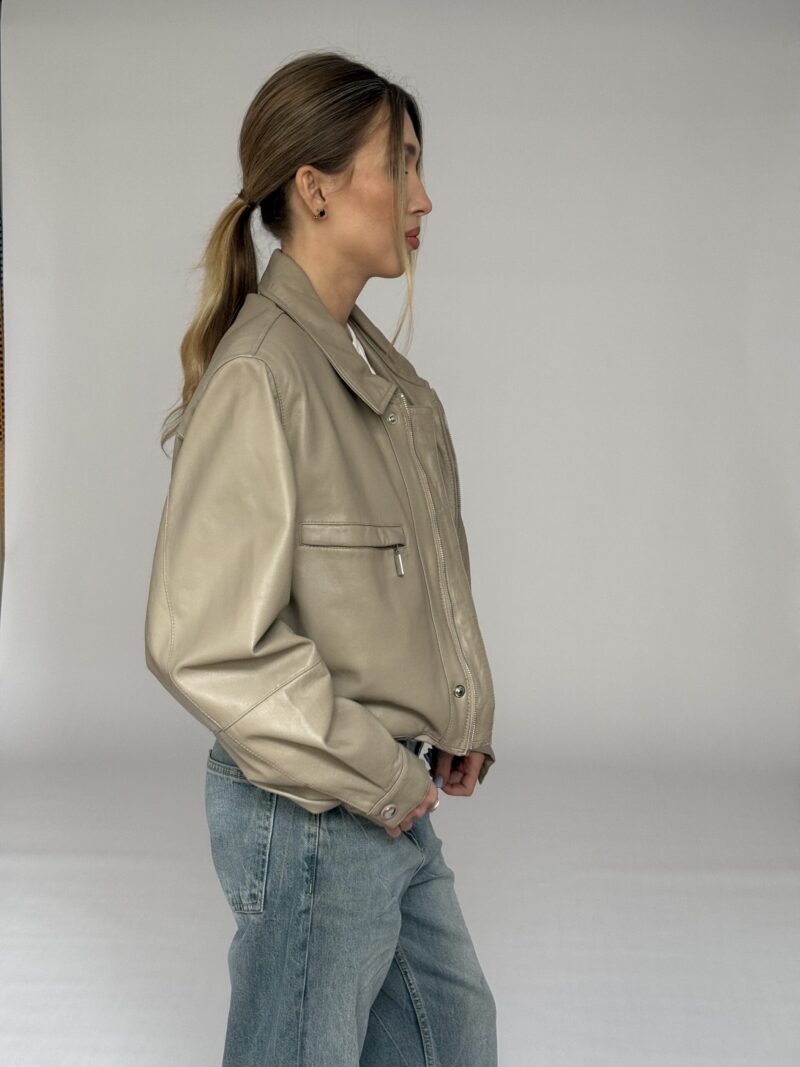 KRÓTKA BEŻOWA KURTKA ZE SKÓRY NATURALNEJ