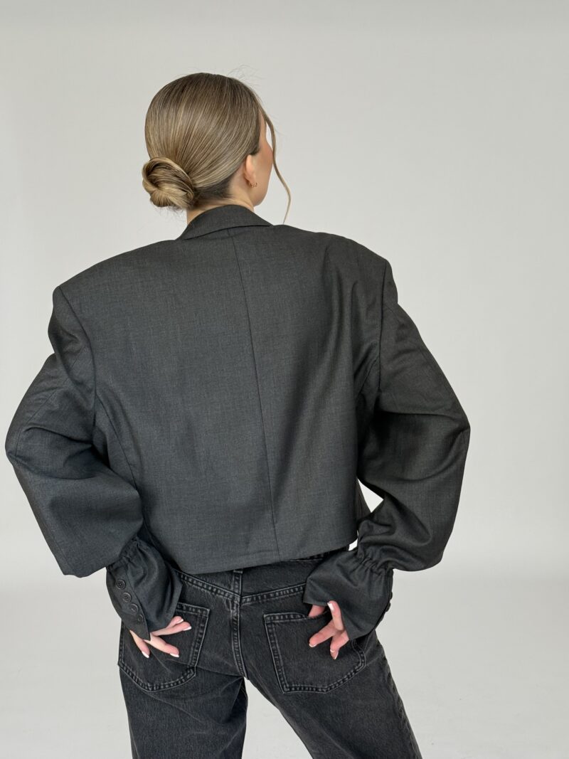 KRÓTKA GRAFITOWA DWURZĘDOWA MARYNARKA