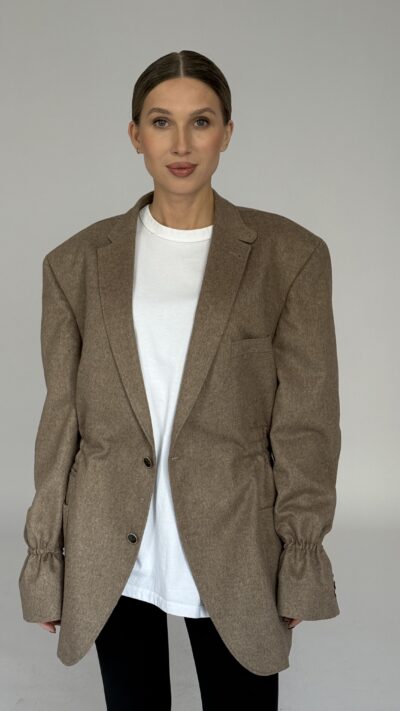 TALIOWANA BEŻOWA WEŁNIANA MARYNARKA