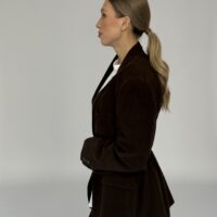 TALIOWANA CIEMNOBRĄZOWA MARYNARKA