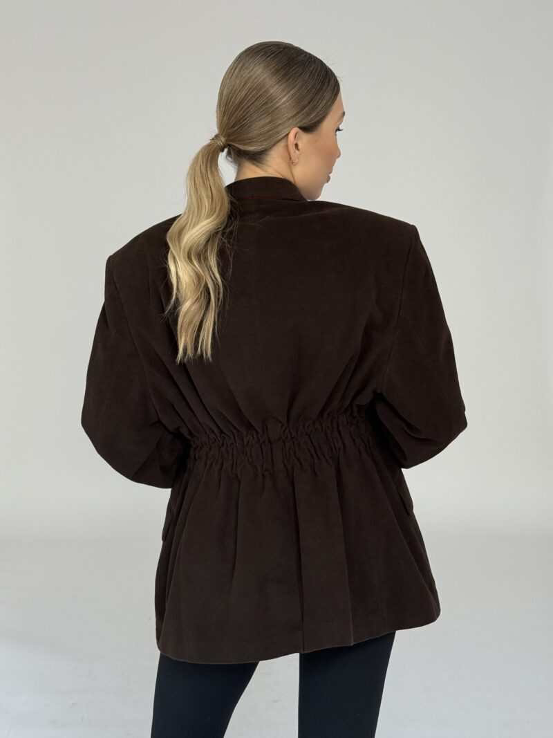 TALIOWANA CIEMNOBRĄZOWA MARYNARKA